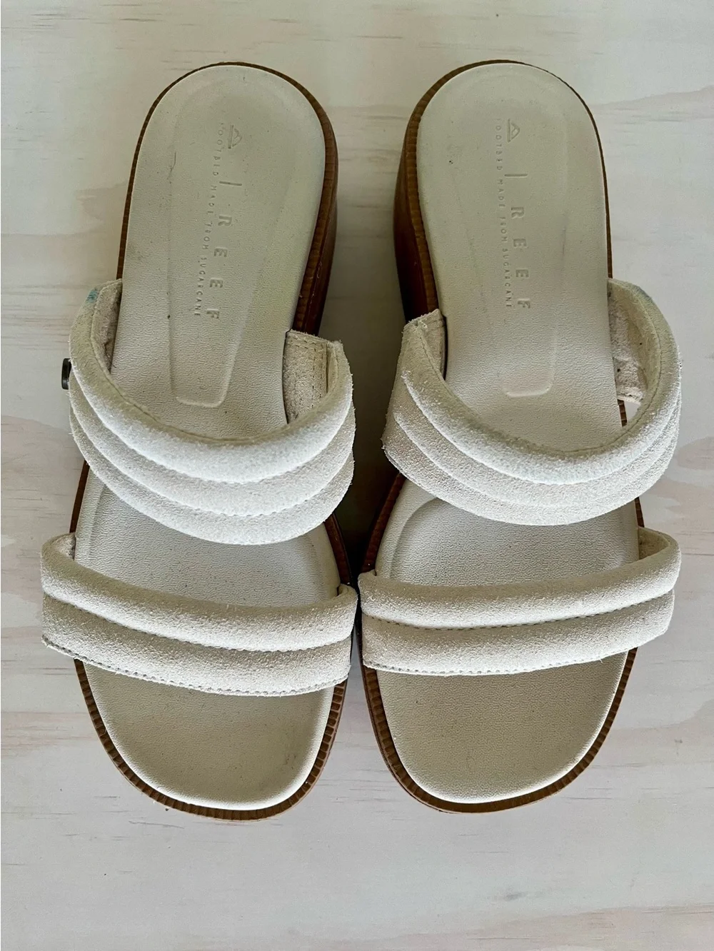 REEF Platform Slide Sandals 8 beige off white suede leather upper